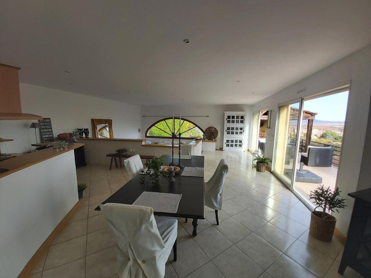 Beautiful Villa With A Stunning View Roujan Zewnętrze zdjęcie
