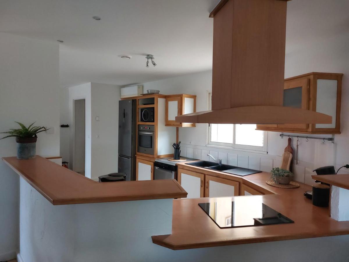 Beautiful Villa With A Stunning View Roujan Zewnętrze zdjęcie